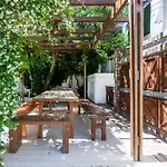 Spectacular House In Los Troncos